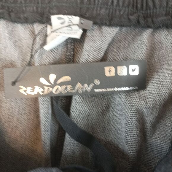 Zerdocean Womens Plus Black Shorts Size 5XL Drawstring - Picture 3 of 5